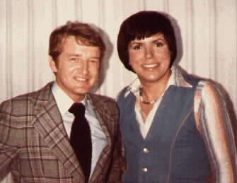 NEWSMAN
BOB MAC KENZIE
AT MY SALON