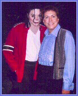 LANE LASSITER AS MICHAEL JACKSON
AT LA CAGE