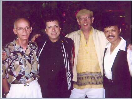 ROBIN PRICE, DAVID, ROBBIE ROSS, JIMMY TAI
The Mirage, Las Vegas 2001