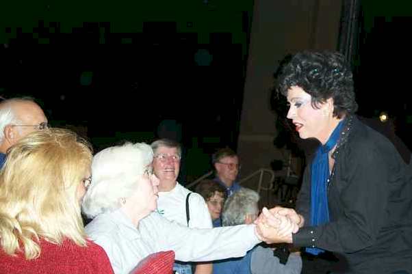 David with fans, greeting Marlene