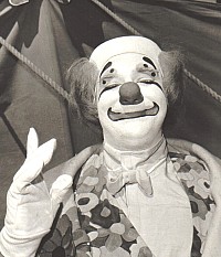 Verne as a clown